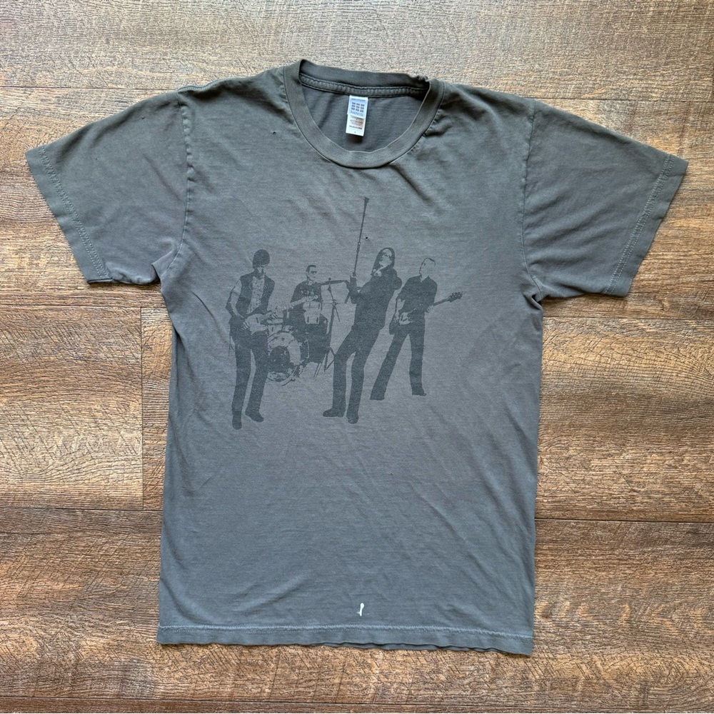 VTG Y2K Womens Small Gray U2 "VERTIGO 05" Tour Concert Distressed Tee